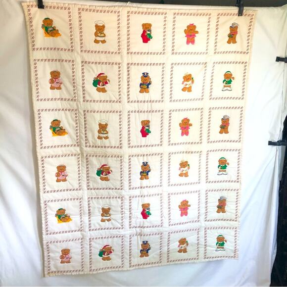 Vintage Teddy Bear Handmade Quilt - Picture 1 of 16